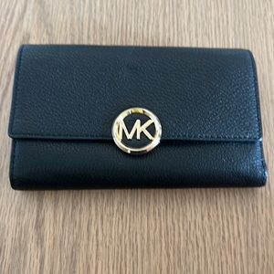 Micheal kors wallet